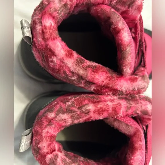 Keen Girls Knotch Chukka Boots hook/loop closure Size 7 pink - Picture 10 of 12